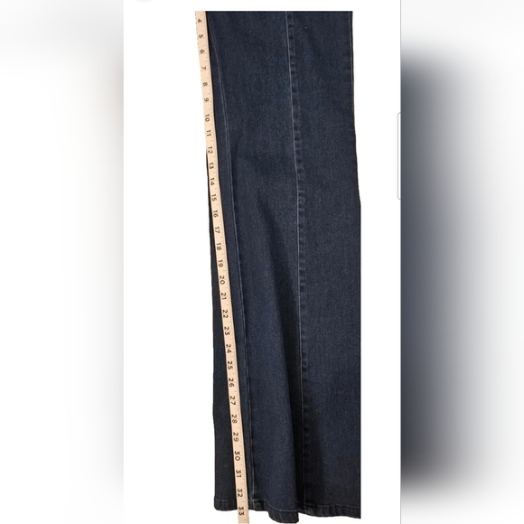 Flying Tomato Women's Dark Wash High Rise Stretch Flare Jeans Size Large - Picture 2 of 11